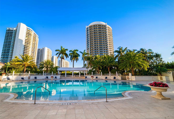 Bellamare Condos For Sale & Rent | Picture 2