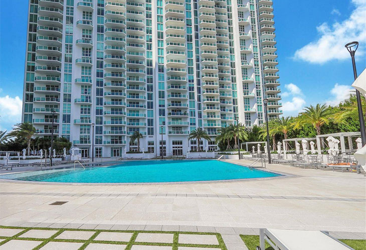 The Peninsula 2 Condos For Sale & Rent | Picture 3
