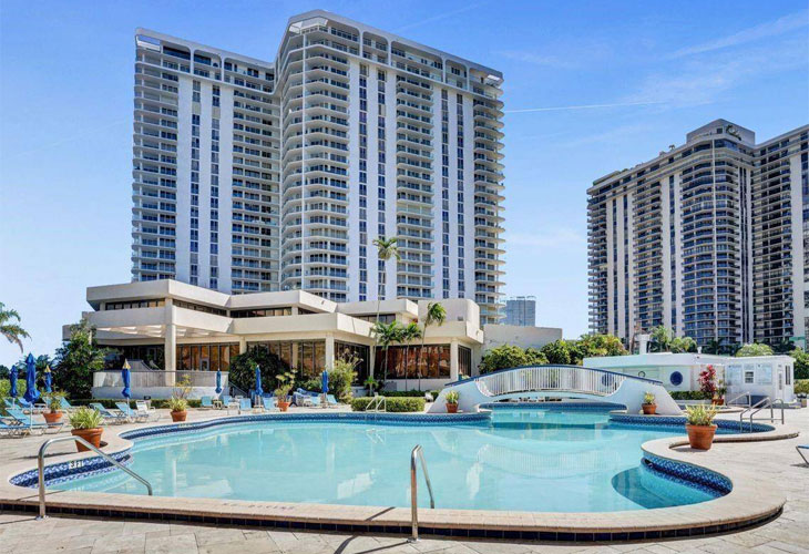 Turnberry Isle Condos For Sale & Rent | Picture 2