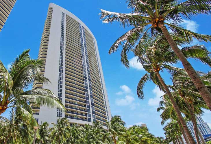 Hallandale Beach Club Floridas Beachfront Oasis