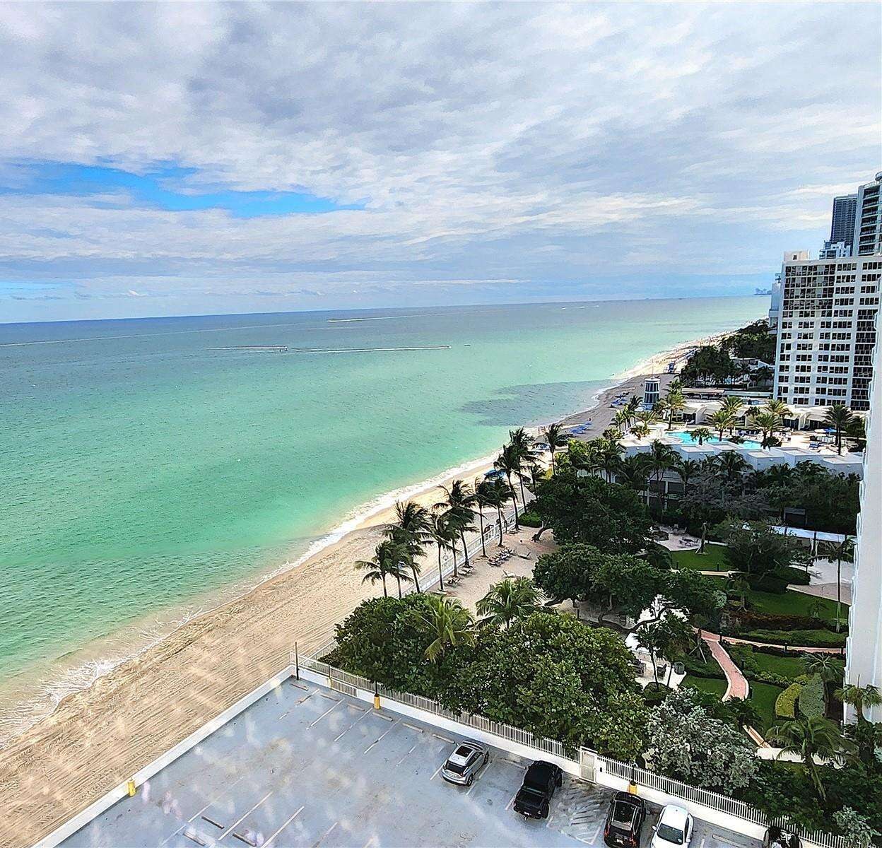 Aquarius Condos For Sale & Rent | Picture 6