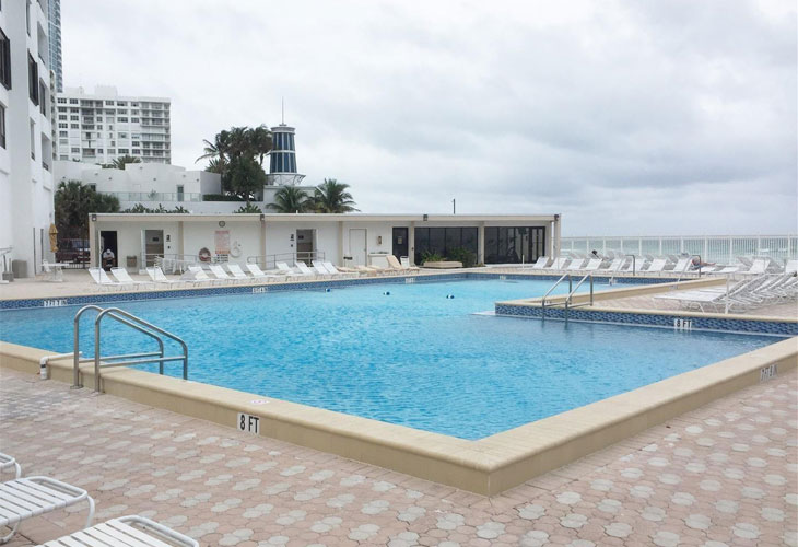 Alexander Towers Condos For Sale & Rent | Picture 2