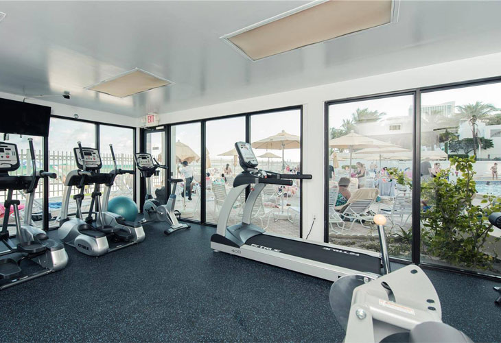 Alexander Towers Condos For Sale & Rent | Picture 4