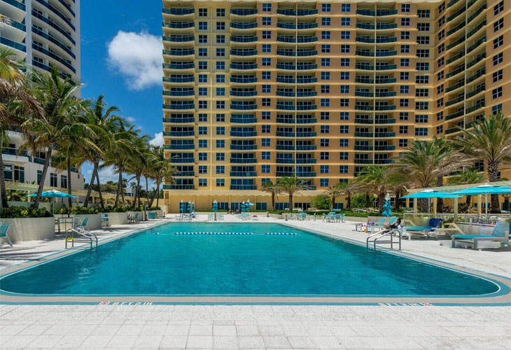 The Wave Condos For Sale & Rent | Picture 4