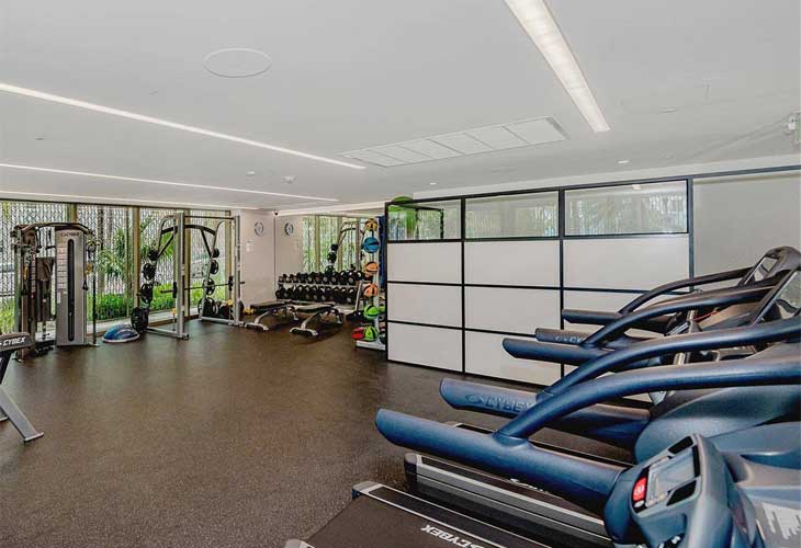 300 Collins Condos For Sale & Rent | Picture 5