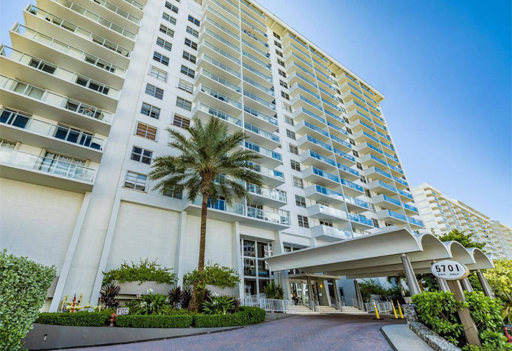 Arlen Beach Condos For Sale & Rent | Picture 1