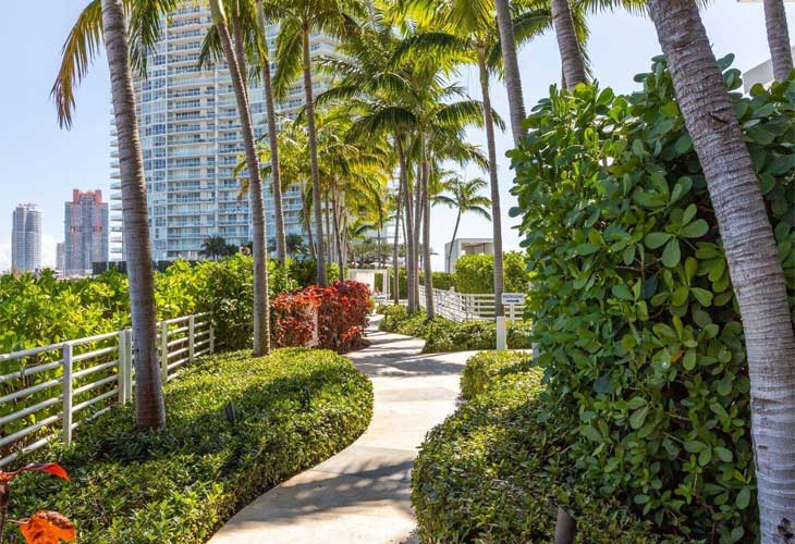 Bentley Bay Condos For Sale & Rent | Picture 5