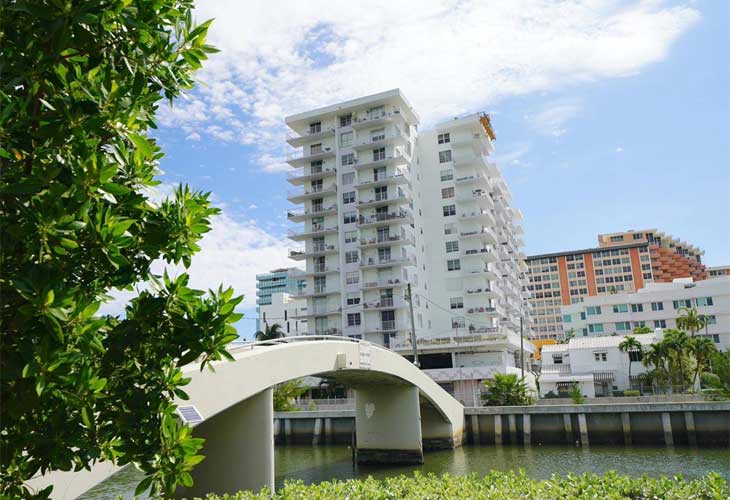 Clearview Towers Condos For Sale & Rent | Picture 1