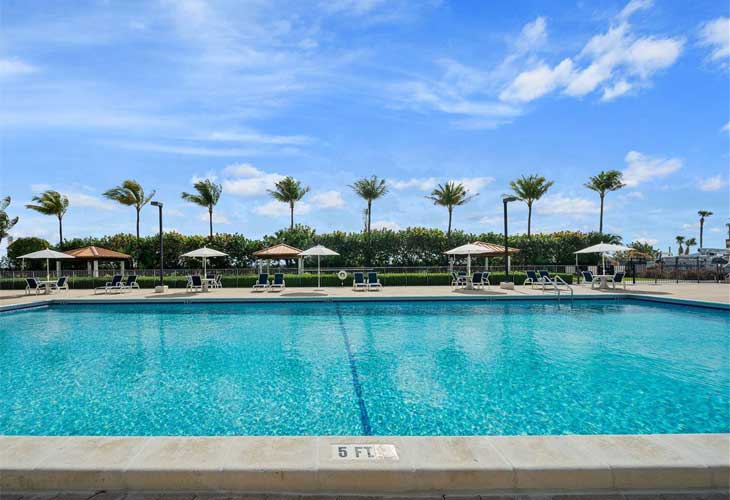 Oceanfront Plaza Condos For Sale & Rent | Picture 2