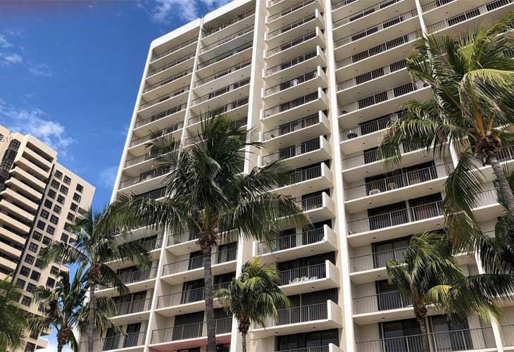 Oceanfront Plaza Condos For Sale & Rent | Picture 3