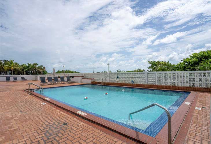 Port Royale Condos For Sale & Rent | Picture 3