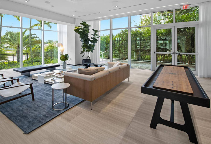 Ritz-Carlton Residences Condos For Sale & Rent | Picture 6