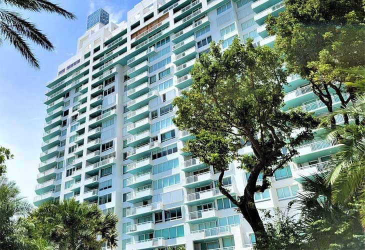 South Pointe Towers Condos For Sale & Rent | Picture 2