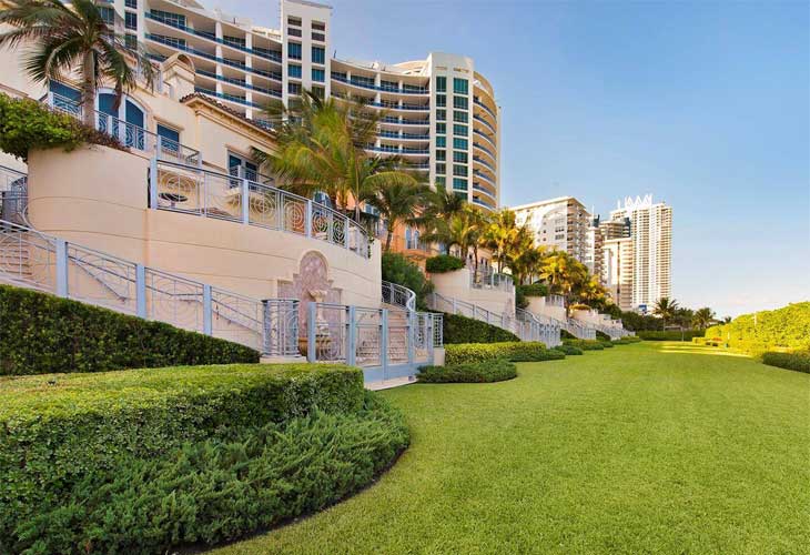 The Bath Club Condos For Sale & Rent | Picture 4