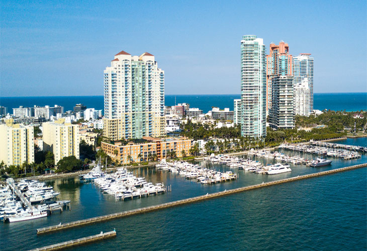 the yacht club at portofino miami beach fl