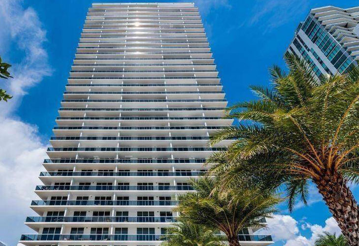 Bay House Condos For Sale & Rent | Picture 1