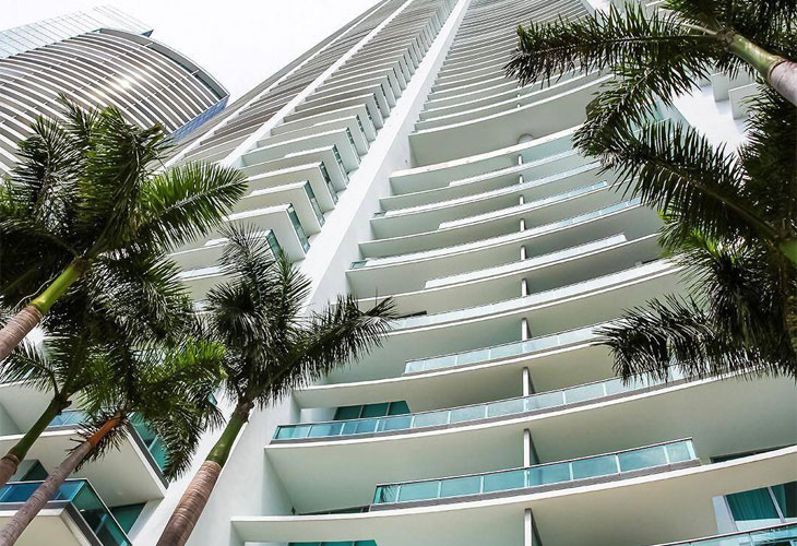 900 Biscayne | Picture 1