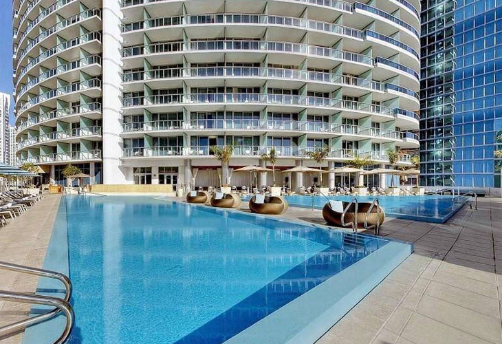 Epic Residences Condos For Sale & Rent | Picture 4