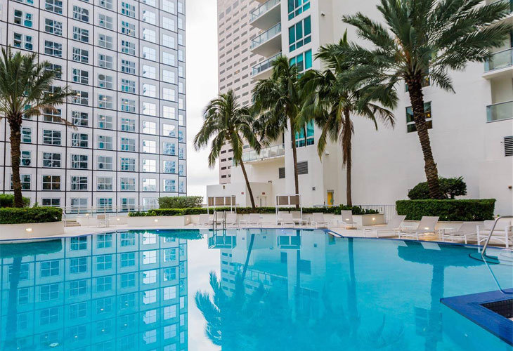 Met 1 Condos For Sale & Rent | Picture 3