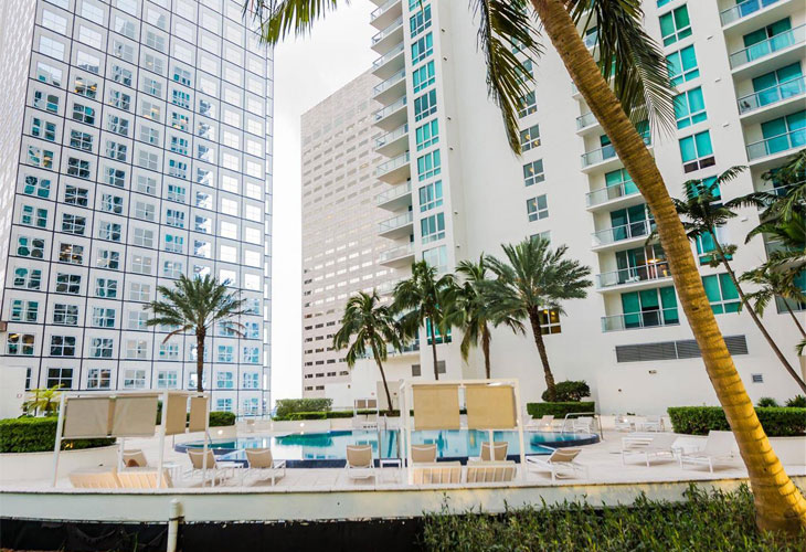 Met 1 Condos For Sale & Rent | Picture 4