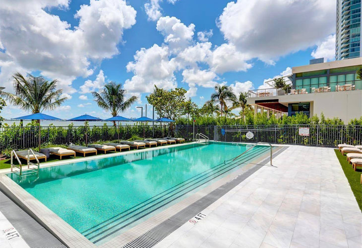 One Paraiso Condos For Sale & Rent | Picture 3