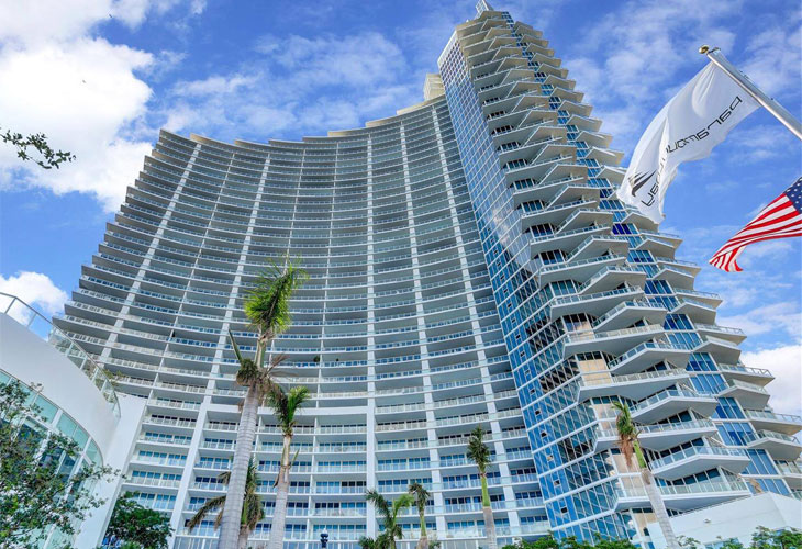 Paramount Bay Condos For Sale & Rent | Picture 2