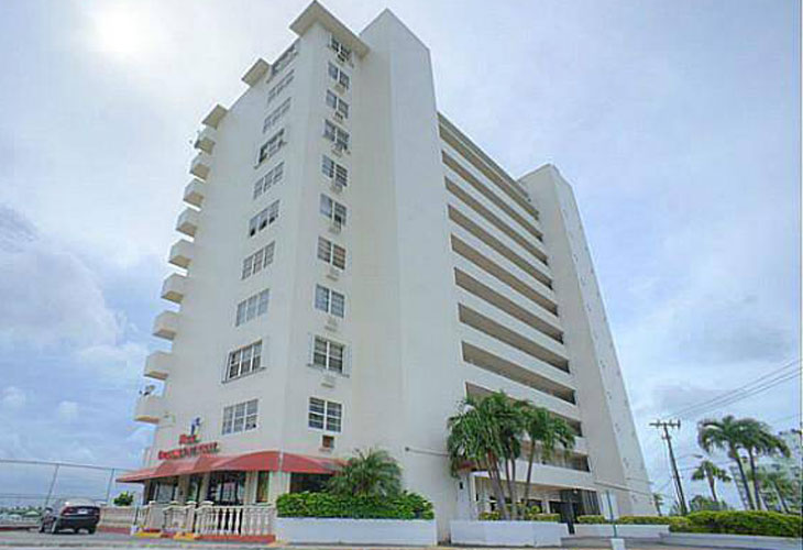 Bayshore Yacht & Tennis Club