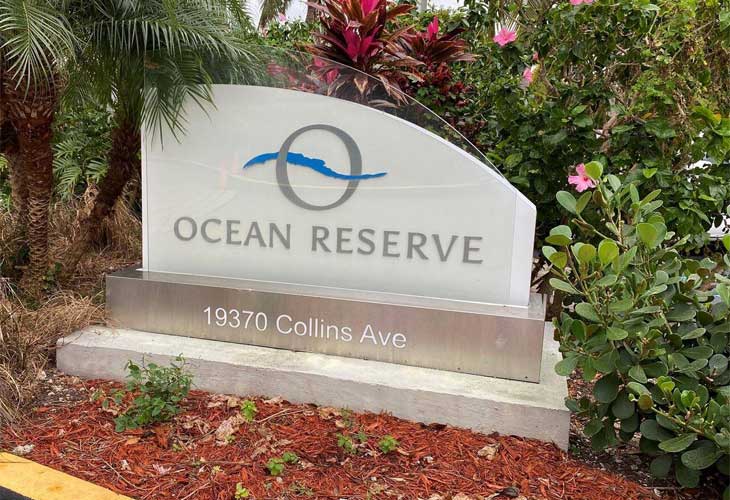 Ocean Reseve Condos For Sale & Rent | Picture 2