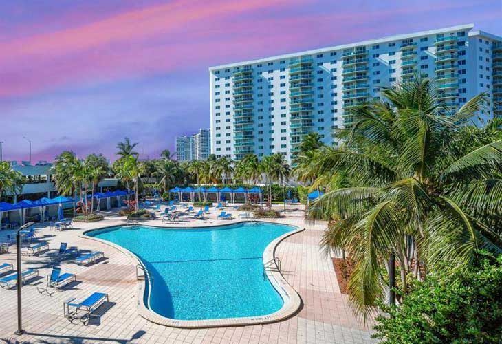 Ocean Reseve Condos For Sale & Rent | Picture 4