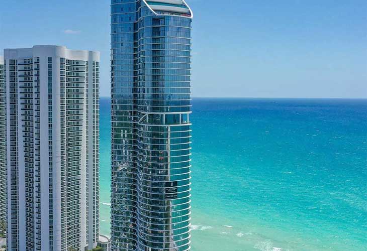 Ritz Carlton Residences Condos For Sale & Rent | Picture 2