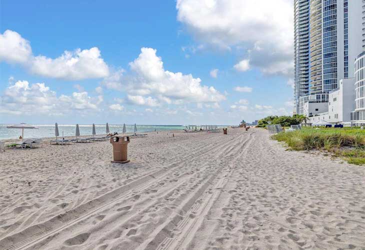 Trump Tower 1 Condos For Sale & Rent | Picture 4