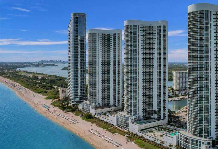 Trump Tower 3 Condos For Sale & Rent | Picture 1