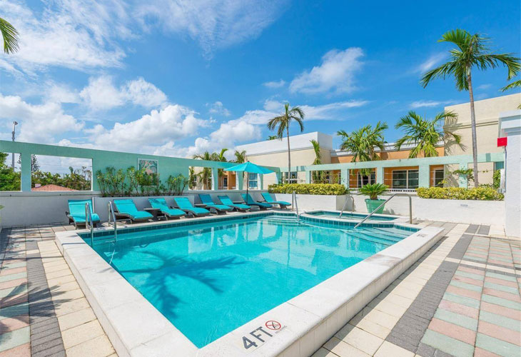 The Waverly Condos For Sale & Rent | Picture 3