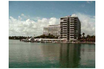 King Cole Condo
