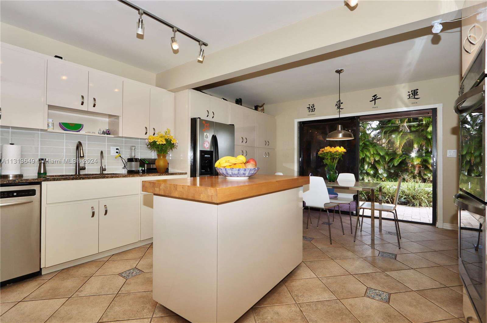 21311 23rd Ave, Miami, FL 33180 | Picture 20