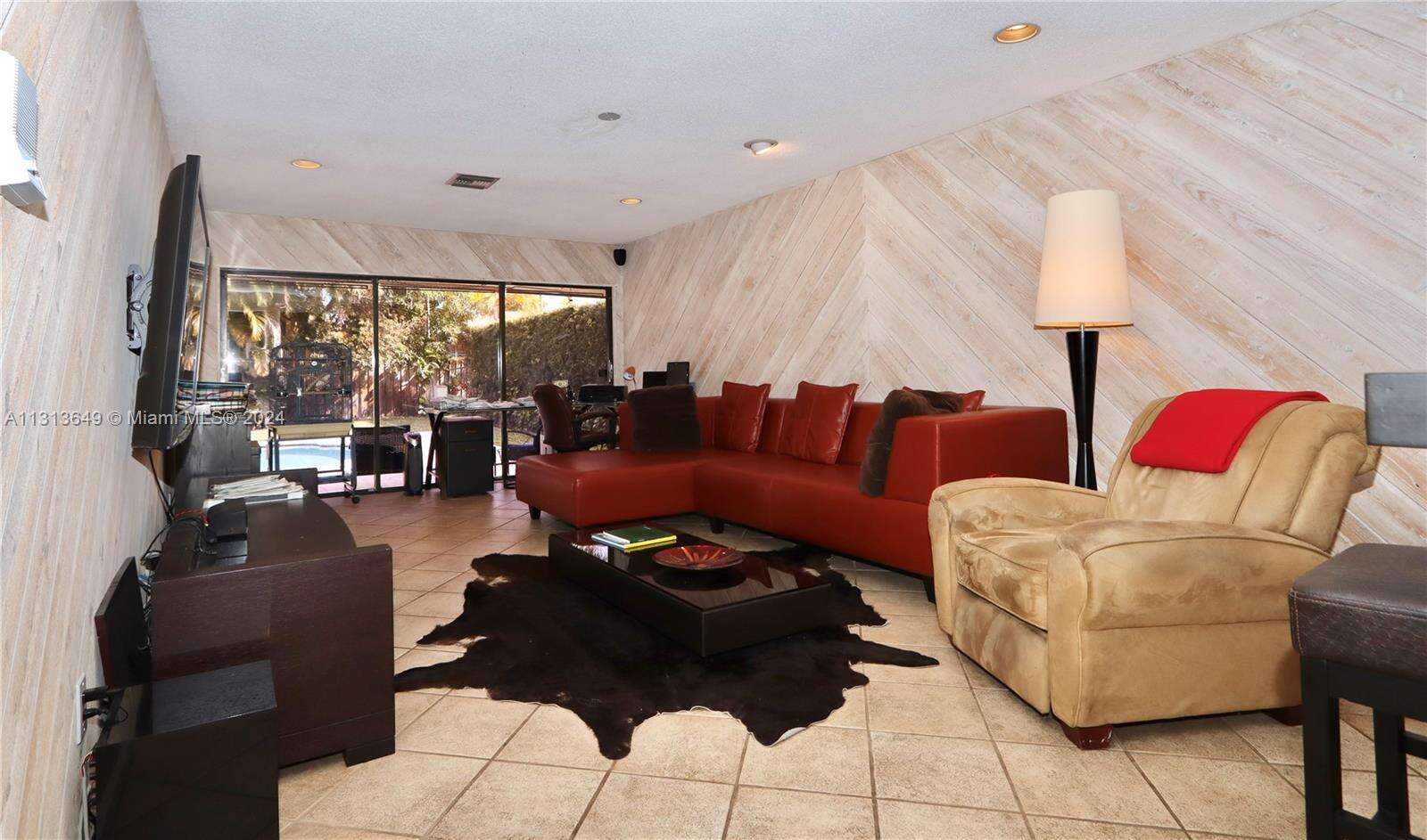 21311 23rd Ave, Miami, FL 33180 | Picture 21