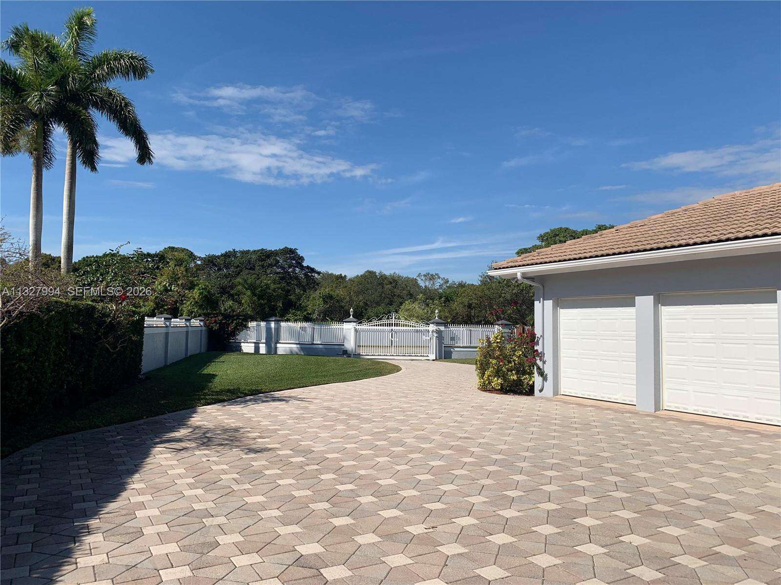 7625 75th Ave, Miami, FL 33143 - For Sale photo 6