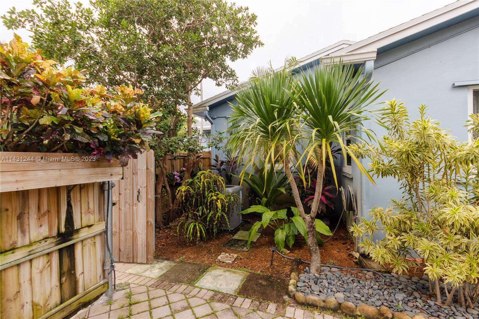 2533 Fillmore St, Hollywood, FL 33020 - For Sale photo 12