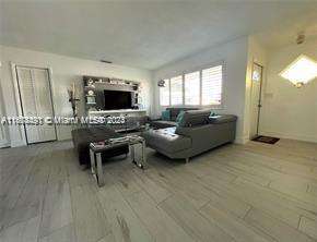 Hollywood, FL 33021 - For Sale photo 5