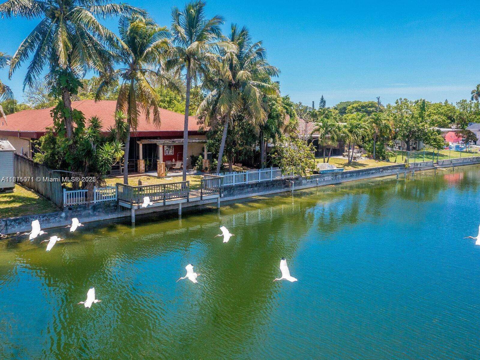 232 7th Ave, Hallandale Beach, FL 33009 | Picture 4