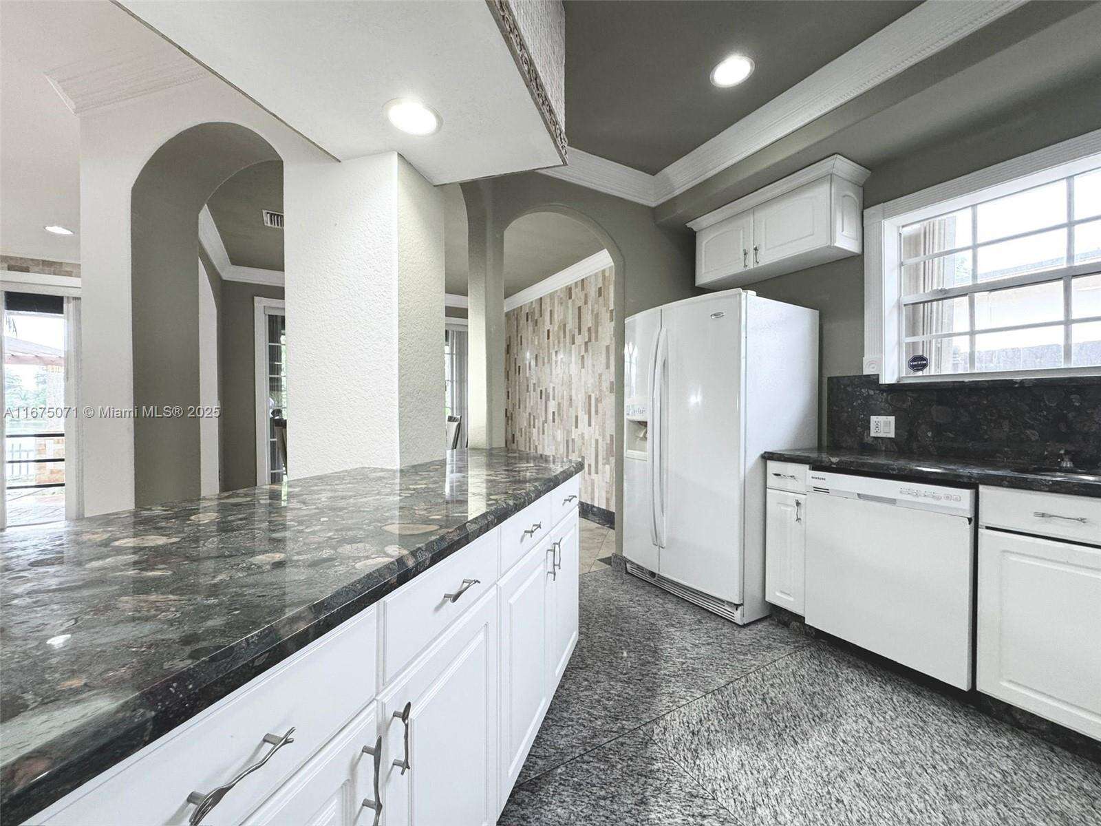 232 7th Ave, Hallandale Beach, FL 33009 | Picture 36