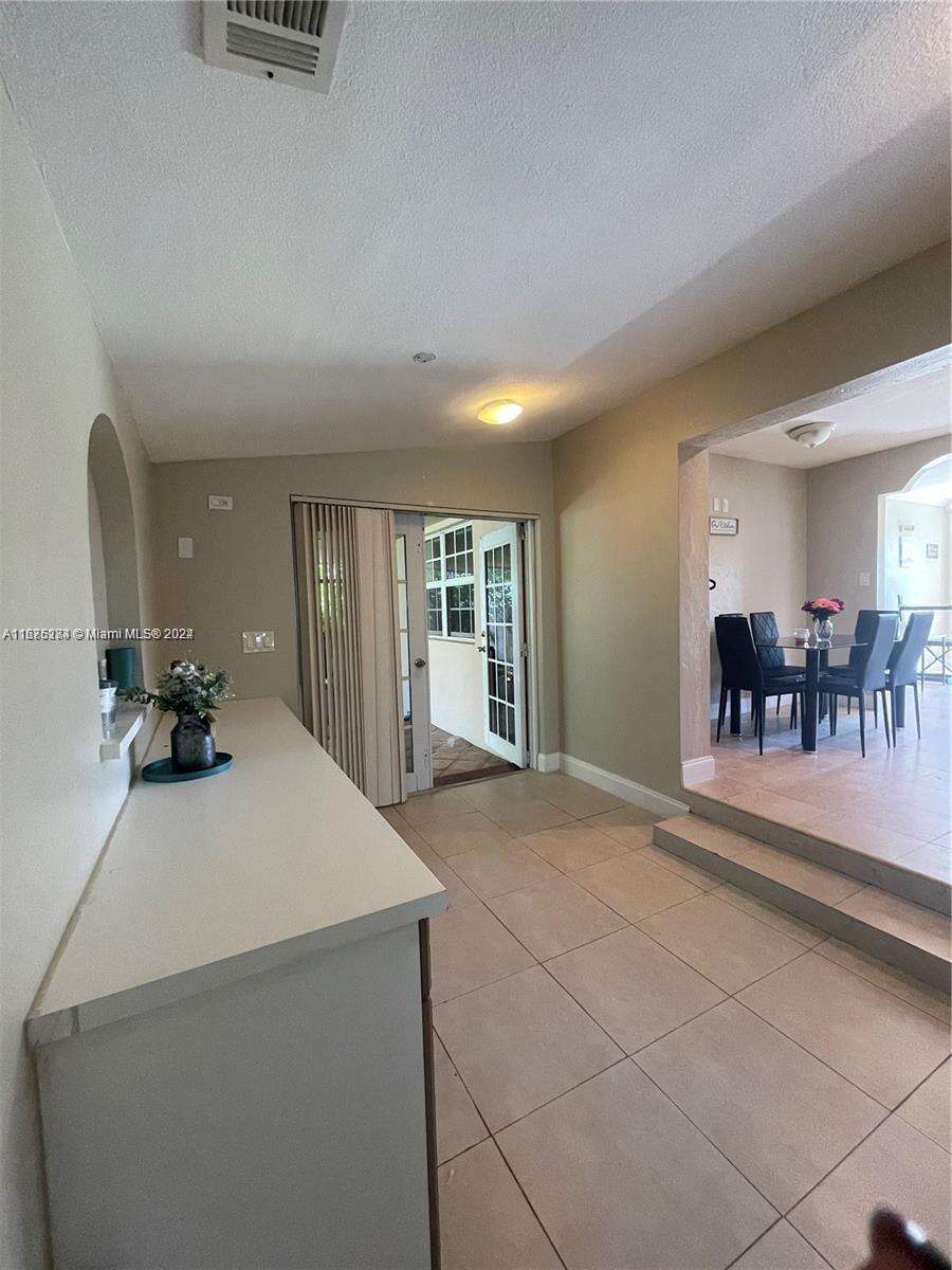 1531 Moffett St, Hollywood, FL 33020 - For Sale photo 11