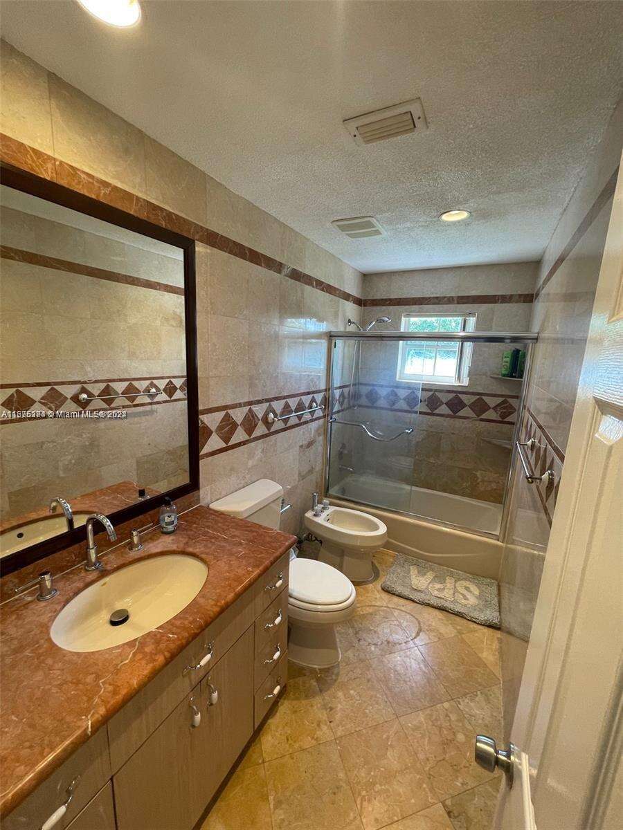 1531 Moffett St, Hollywood, FL 33020 - For Sale photo 13