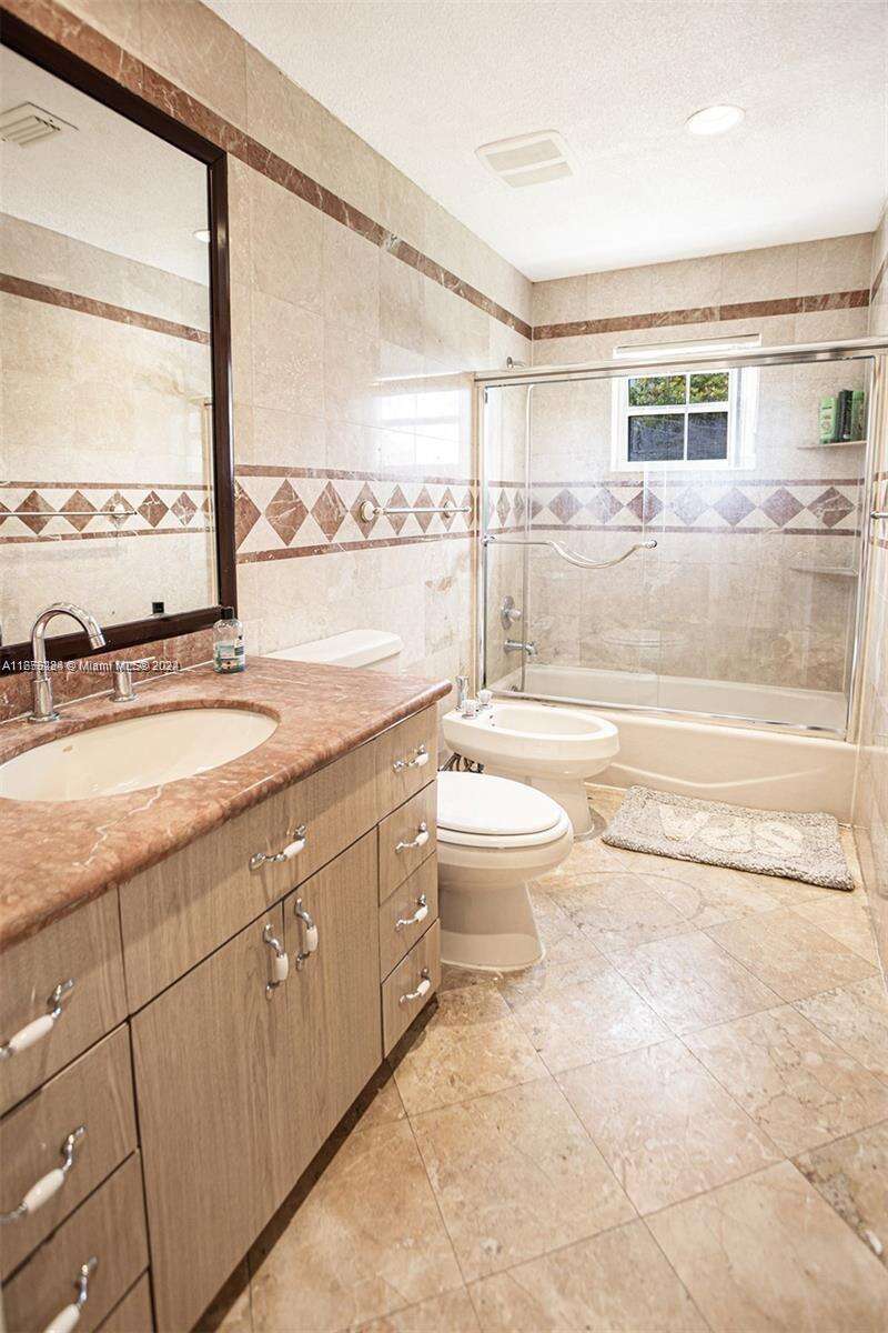 1531 Moffett St, Hollywood, FL 33020 - For Sale photo 14