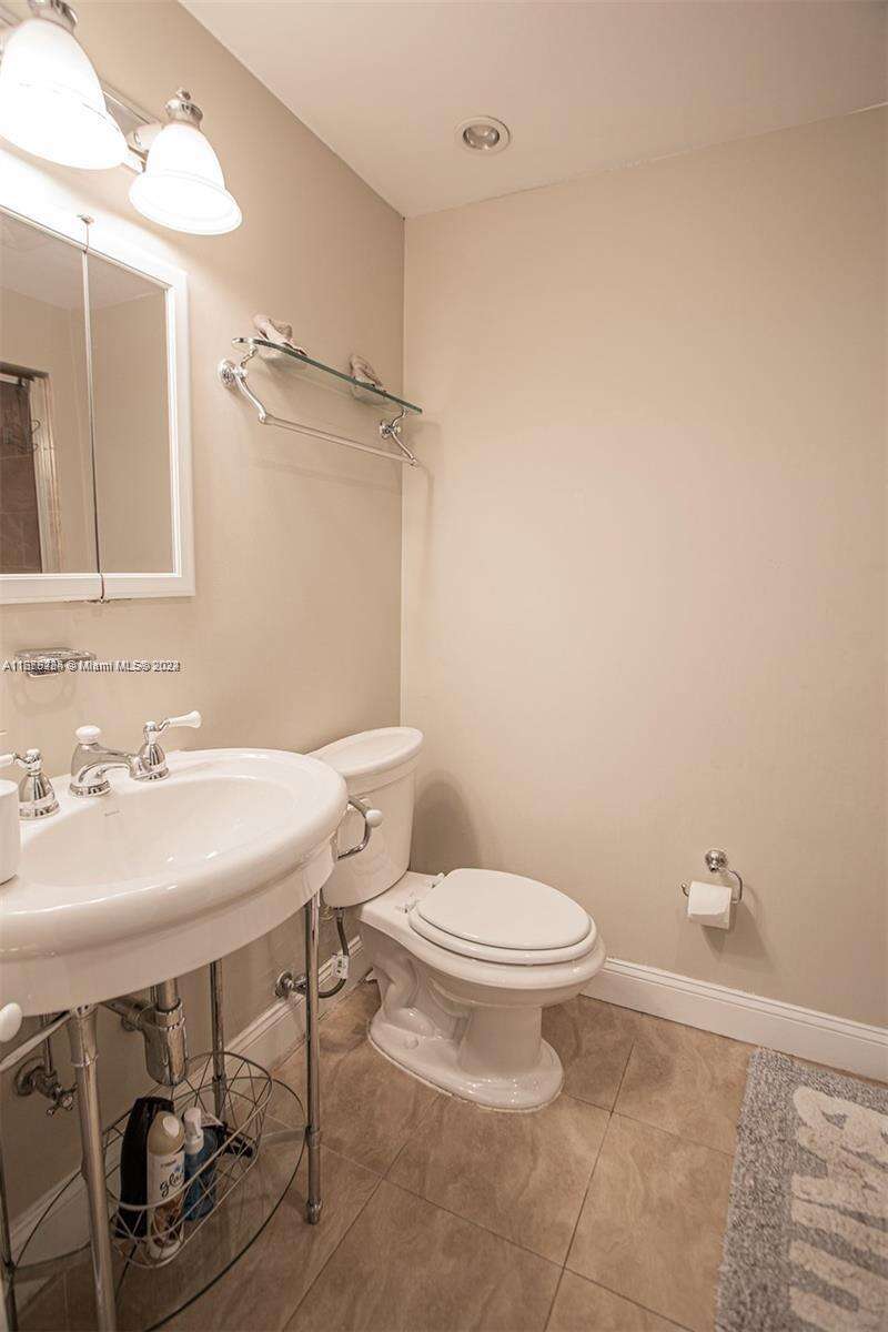 1531 Moffett St, Hollywood, FL 33020 - For Sale photo 19