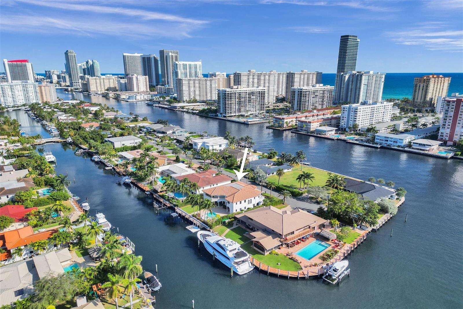 642 Palm, Hallandale Beach, FL 33009 - For Sale photo 12