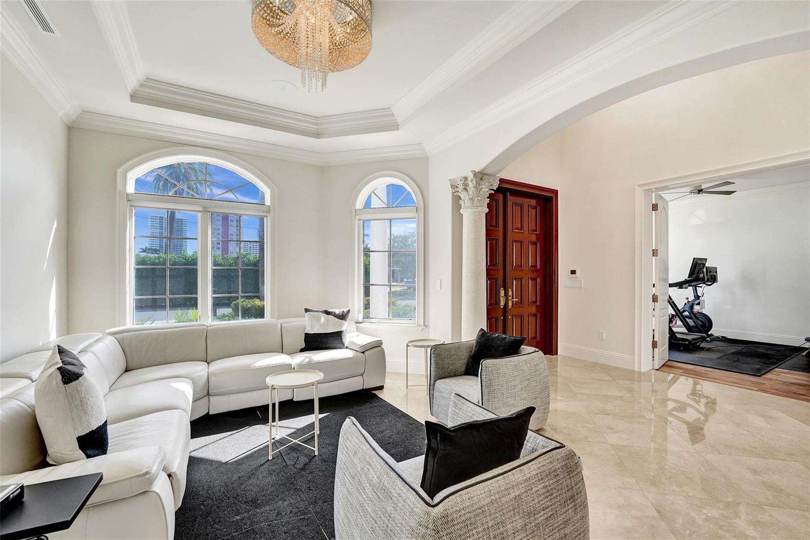 642 Palm, Hallandale Beach, FL 33009 - For Sale photo 16