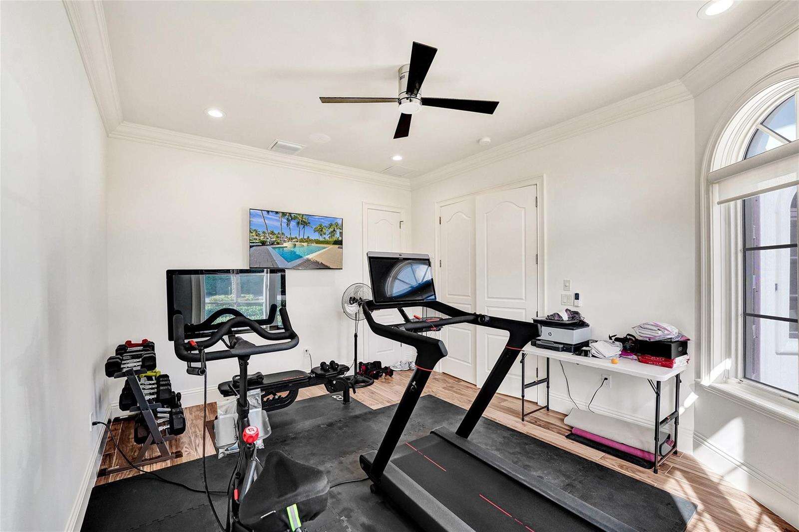 642 Palm, Hallandale Beach, FL 33009 - For Sale photo 23