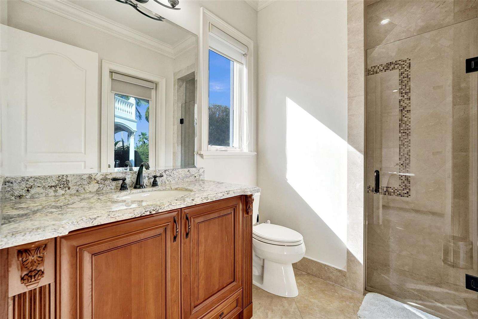 642 Palm, Hallandale Beach, FL 33009 - For Sale photo 27