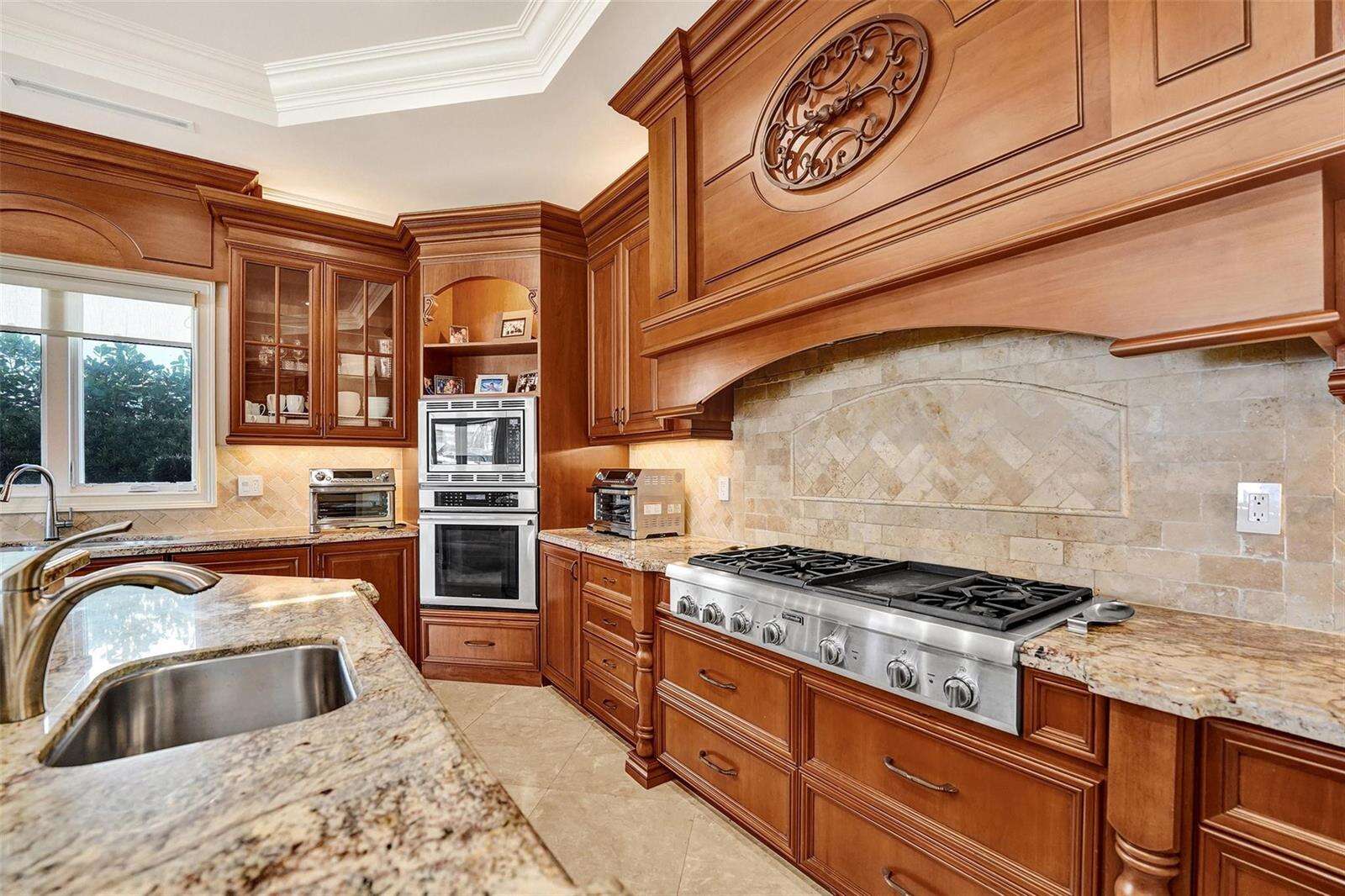 642 Palm, Hallandale Beach, FL 33009 - For Sale photo 30